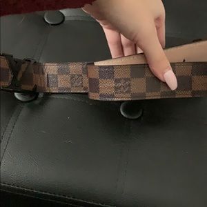 Men’s Louis Vuitton Belt 46/115